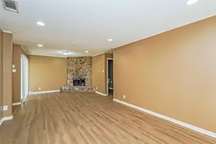 1510 Carlisle St, Irving, TX 75062 - Photo 2