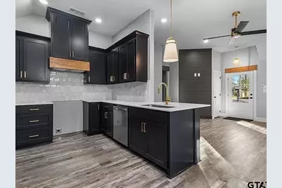 1204 Poplar Street, Marshall, TX 75670 - Photo 4