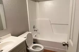 812 Woodland Ct, Kennedale, TX 76060 - Photo 8