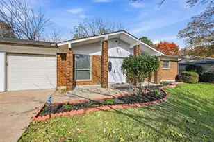 7825 Emerald Hills Way, North Richland Hills, TX 76180 - Photo 2