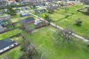 610 Myers St, Terrell, TX 75160 - Photo 1