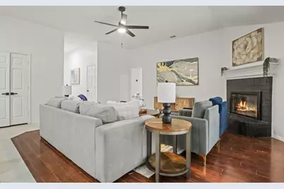 401 Barbara Jean Lane, Burleson, TX 76028 - Photo 16