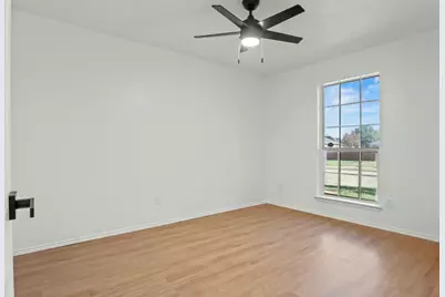 401 Barbara Jean Lane, Burleson, TX 76028 - Photo 22