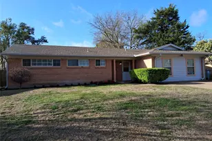 818 Emberwood Dr, Dallas, TX 75232 - Photo 2