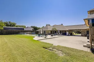 813 Shady Creek Dr, Kennedale, TX 76060 - Photo 36