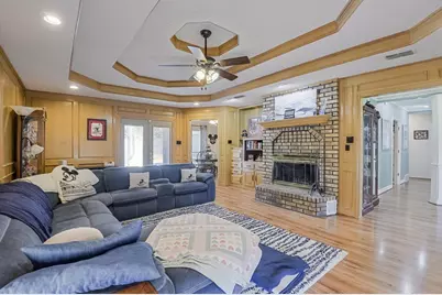 813 Shady Creek Drive, Kennedale, TX 76060 - Photo 8