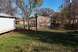 214 Pearson Ln, Azle, TX 76020 - Photo 6