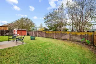 304 Briar Cove Cir, Red Oak, TX 75154 - Photo 2