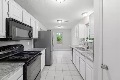 425 Country View Lane, Garland, TX 75043 - Photo 8