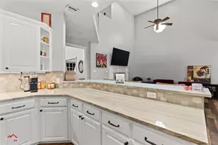 3815 Holly Ridge Dr, Longview, TX 75605 - Photo 8