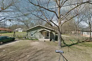 675 NW 23rd, Paris, TX 75460 - Photo 1