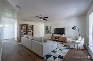 110 Muleta Dr, Oak Point, TX 75068 - Photo 4