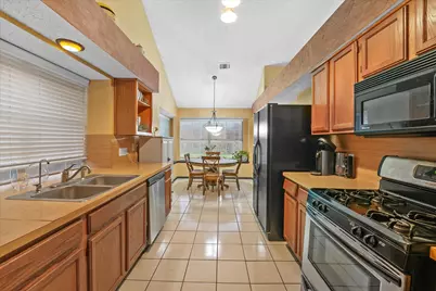 8114 Azzurra Drive, Rowlett, TX 75089 - Photo 12