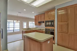 9110 Ravenswood Rd, Granbury, TX 76049 - Photo 16