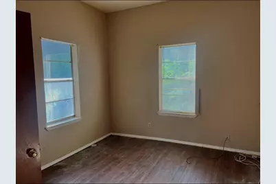 320 NW 9th St, Paris, TX 75460 - Photo 6