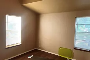 320 NW 9th St, Paris, TX 75460 - Photo 4