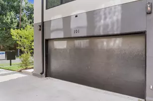 5810 Hudson St, Dallas, TX 75206 - Photo 2