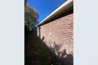 2419 Scotland Drive, Dallas, TX 75216 - Photo 2