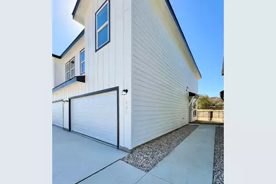3501 E Renfro Street #604, Burleson, TX 76028 - Photo 2
