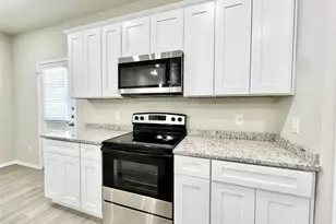 3501 E Renfro St, Burleson, TX 76028 - Photo 8