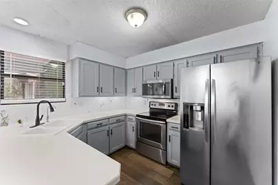 2705 Dover Gardens Drive, Arlington, TX 76017 - Photo 10