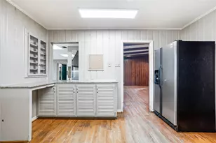 308 N Bailey Ave, Fort Worth, TX 76107 - Photo 14