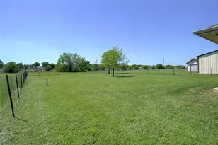 130 Longbranch Dr, Decatur, TX 76234 - Photo 26