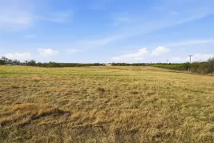 1045 Floyd Hampton Rd, Crowley, TX 76036 - Photo 10