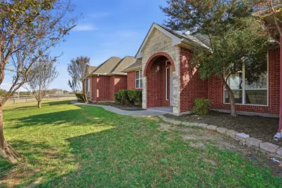 1045 Floyd Hampton Road, Crowley, TX 76036 - Photo 8