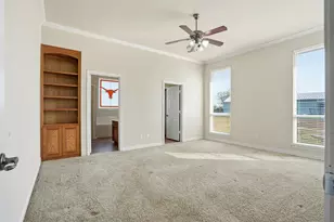 1045 Floyd Hampton Rd, Crowley, TX 76036 - Photo 24