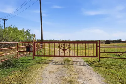 1045 Floyd Hampton Road, Crowley, TX 76036 - Photo 2