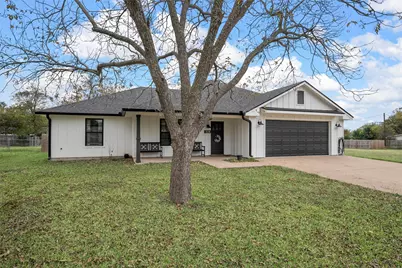 208 Ferguson Drive, Woodway, TX 76712 - Photo 2