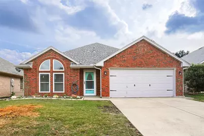 1067 Roundrock Drive, Saginaw, TX 76179 - Photo 1