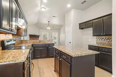 1067 Roundrock Drive, Saginaw, TX 76179 - Photo 8