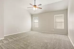 1067 Roundrock Dr, Saginaw, TX 76179 - Photo 10