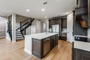 2525 Sandy Creek Ln, The Colony, TX 75056 - Photo 10