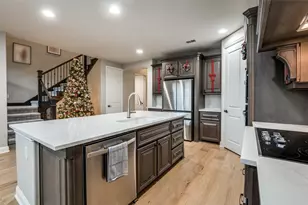 2525 Sandy Creek Ln, The Colony, TX 75056 - Photo 8