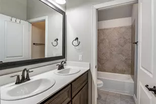 2525 Sandy Creek Ln, The Colony, TX 75056 - Photo 28