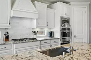 9986 Atlantic Ln, Frisco, TX 75035 - Photo 10