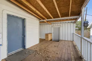 917 Carpenter St, Azle, TX 76020 - Photo 22