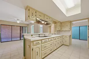 3213 Stonehenge Ln, Carrollton, TX 75006 - Photo 16