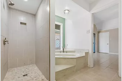 3213 Stonehenge Lane, Carrollton, TX 75006 - Photo 20