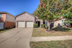 9313 Comanche Ridge Dr, Fort Worth, TX 76131 - Photo 1