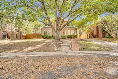 7609 Grassland Drive, Fort Worth, TX 76133 - Photo 2