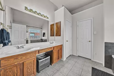 704 Dickerson Lane, Mansfield, TX 76063 - Photo 22