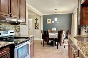 211 Paris St, Longview, TX 75604 - Photo 2