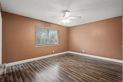 126 Lynnwood Place, Lewisville, TX 75067 - Photo 18