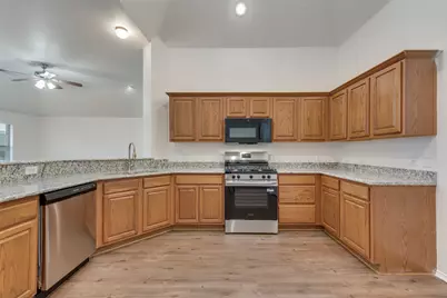 2875 Westover Drive, Grand Prairie, TX 75052 - Photo 18