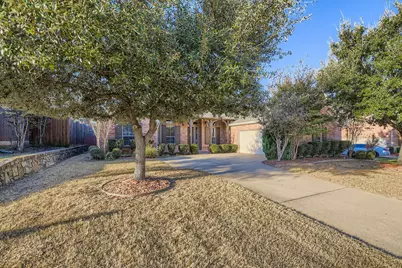 8406 Pecan Creek Drive, Arlington, TX 76001 - Photo 2