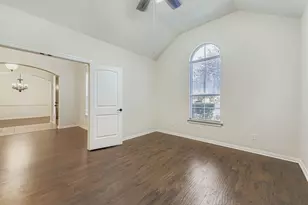 8406 Pecan Creek Dr, Arlington, TX 76001 - Photo 8